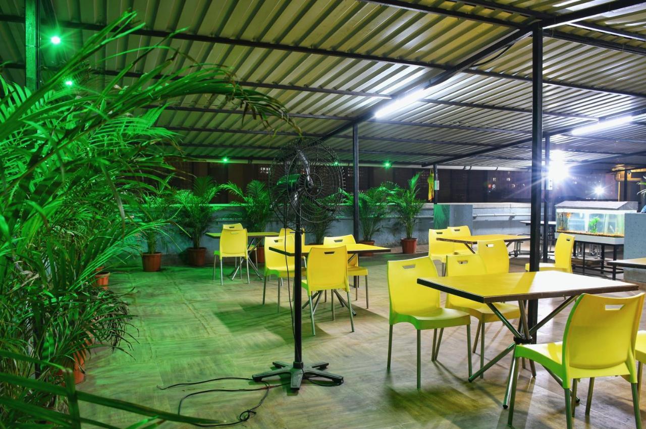 Megh Residency Navi Mumbai Hotel Bagian luar foto