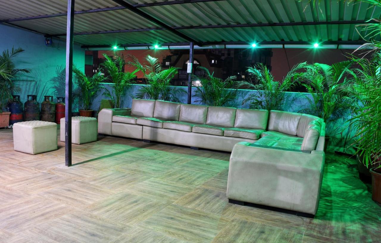 Megh Residency Navi Mumbai Hotel Bagian luar foto