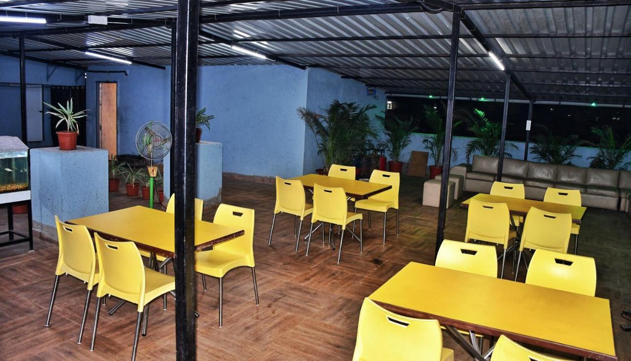 Megh Residency Navi Mumbai Hotel Bagian luar foto